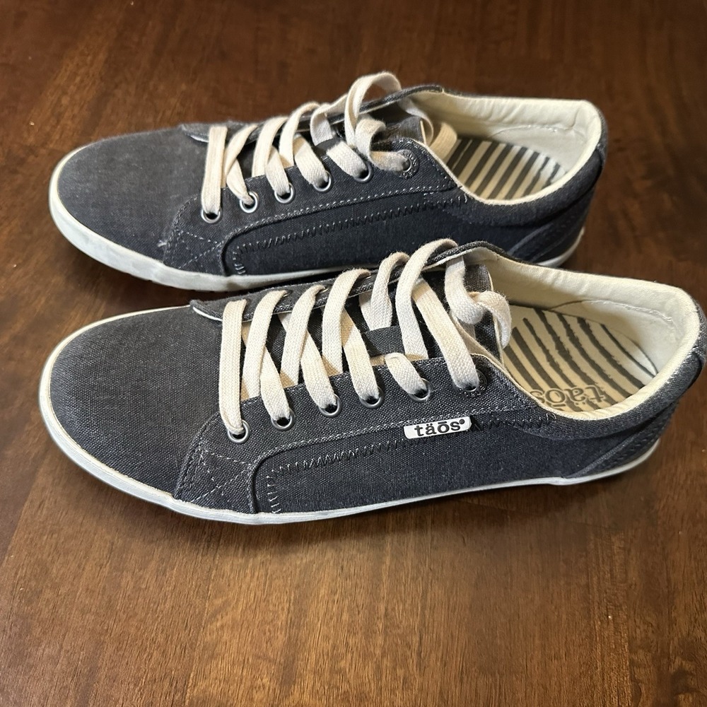 Taos Star Shoes Womens 9 Gray Canvas Casual Lace Up Low Sneakers Orthopedic